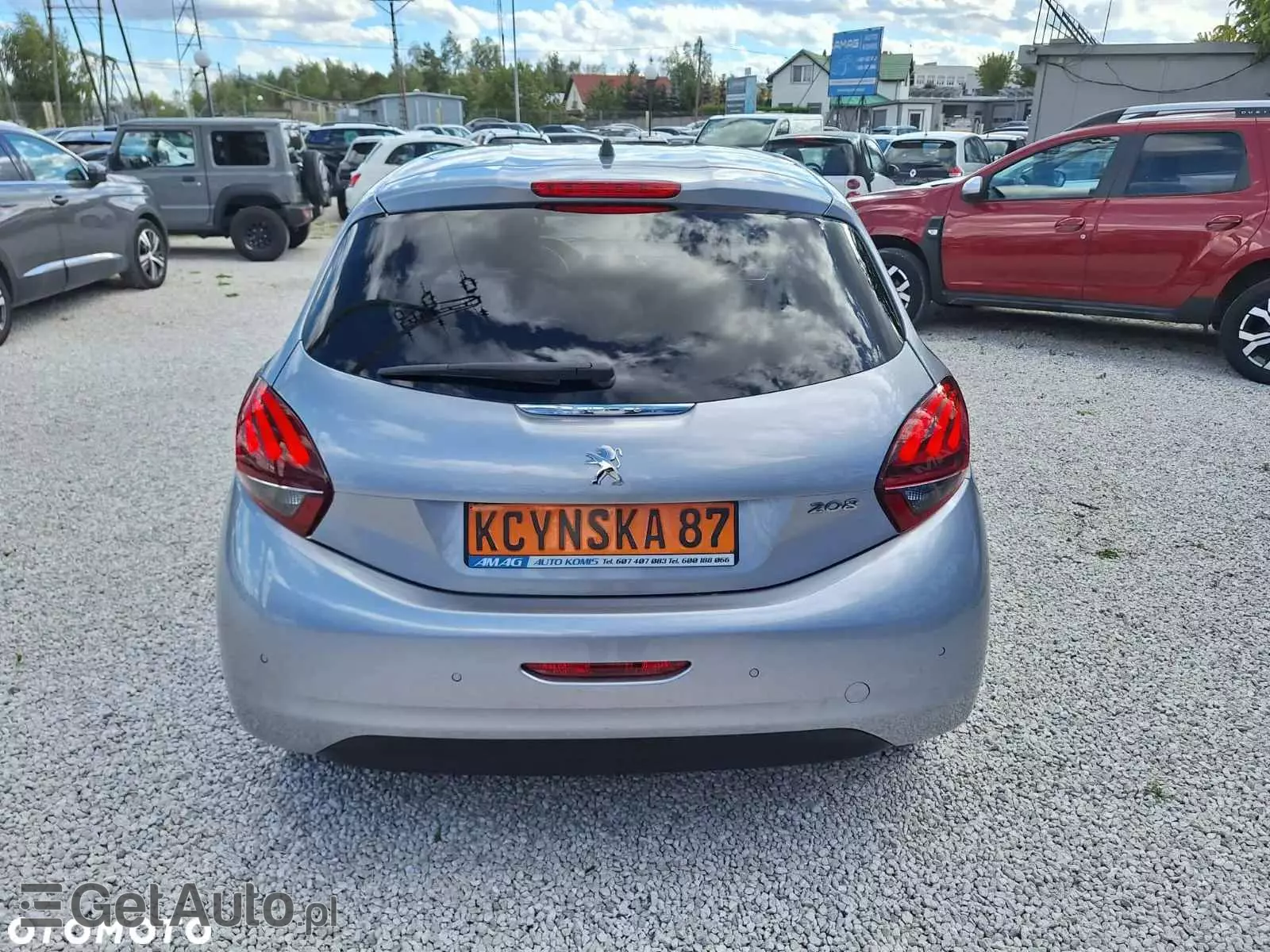 PEUGEOT 208 PureTech 82 Stop & Start Signature