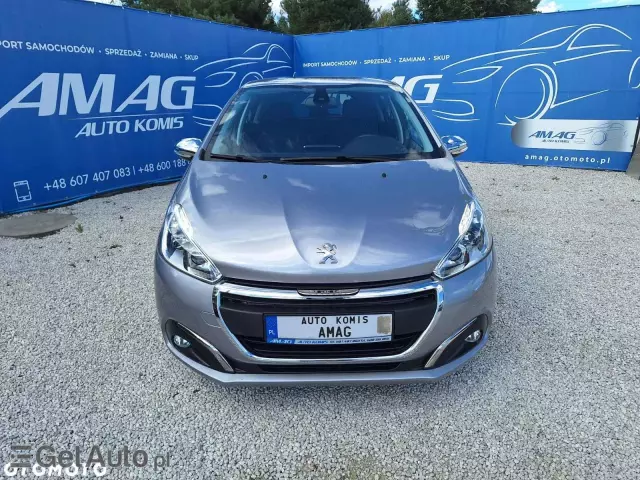 PEUGEOT 208 PureTech 82 Stop & Start Signature