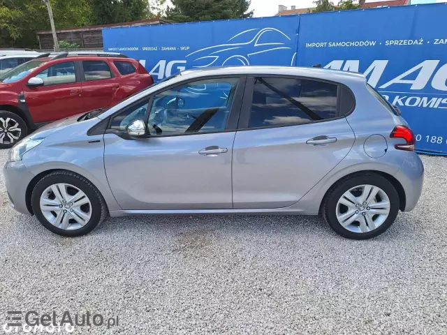 PEUGEOT 208 PureTech 82 Stop & Start Signature