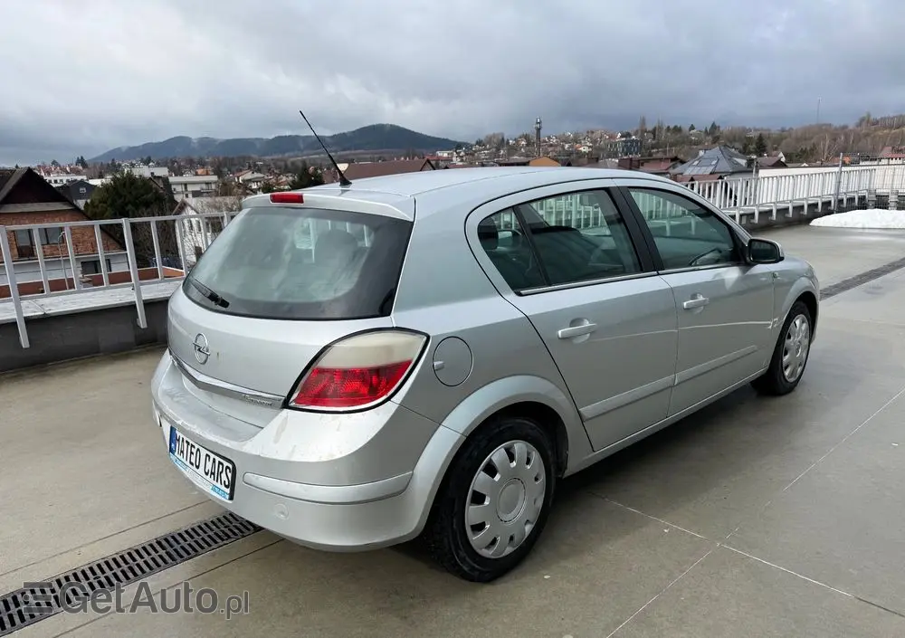 OPEL Astra 1.6 Elegance