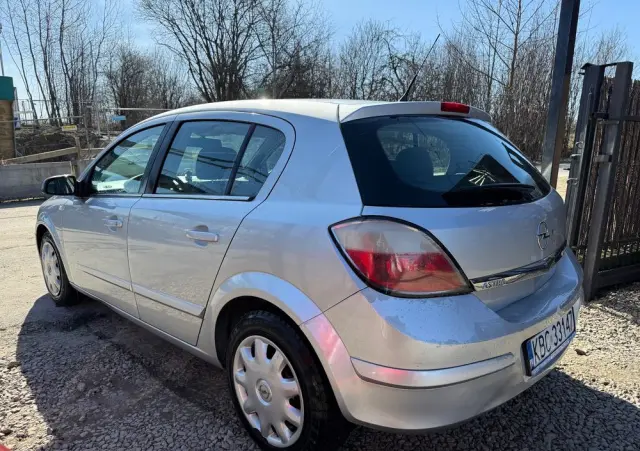 OPEL Astra 1.6 Elegance