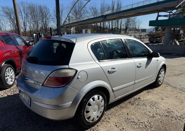 OPEL Astra 1.6 Elegance