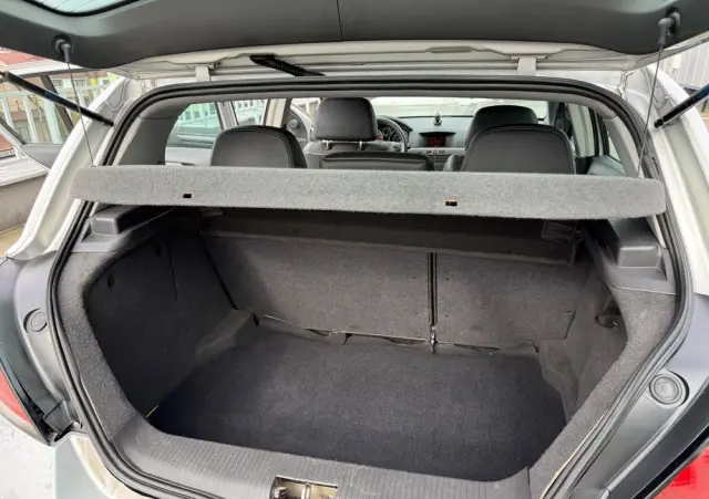 OPEL Astra 1.6 Elegance