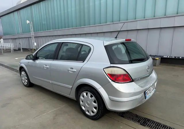 OPEL Astra 1.6 Elegance