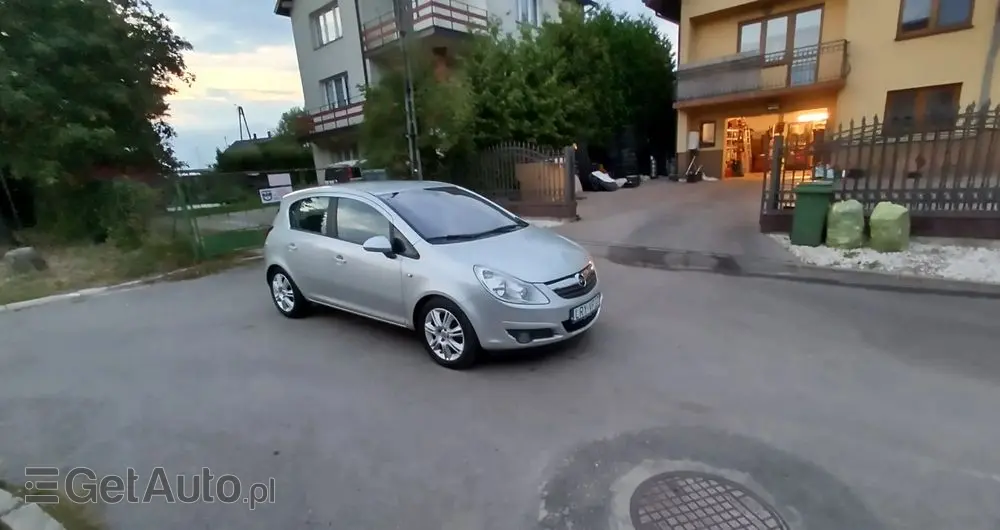 OPEL Corsa Ver-1-4-16v-cosmo