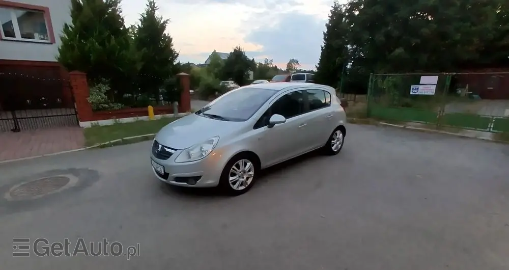 OPEL Corsa Ver-1-4-16v-cosmo