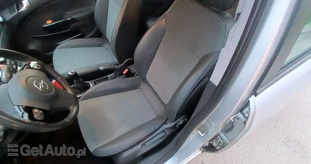 OPEL Corsa Ver-1-4-16v-cosmo