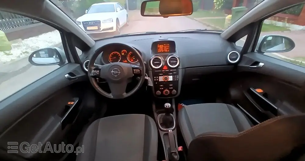 OPEL Corsa Ver-1-4-16v-cosmo