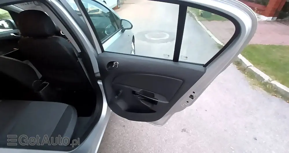 OPEL Corsa Ver-1-4-16v-cosmo