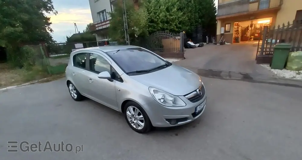 OPEL Corsa Ver-1-4-16v-cosmo