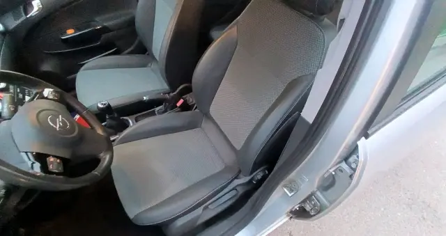 OPEL Corsa Ver-1-4-16v-cosmo