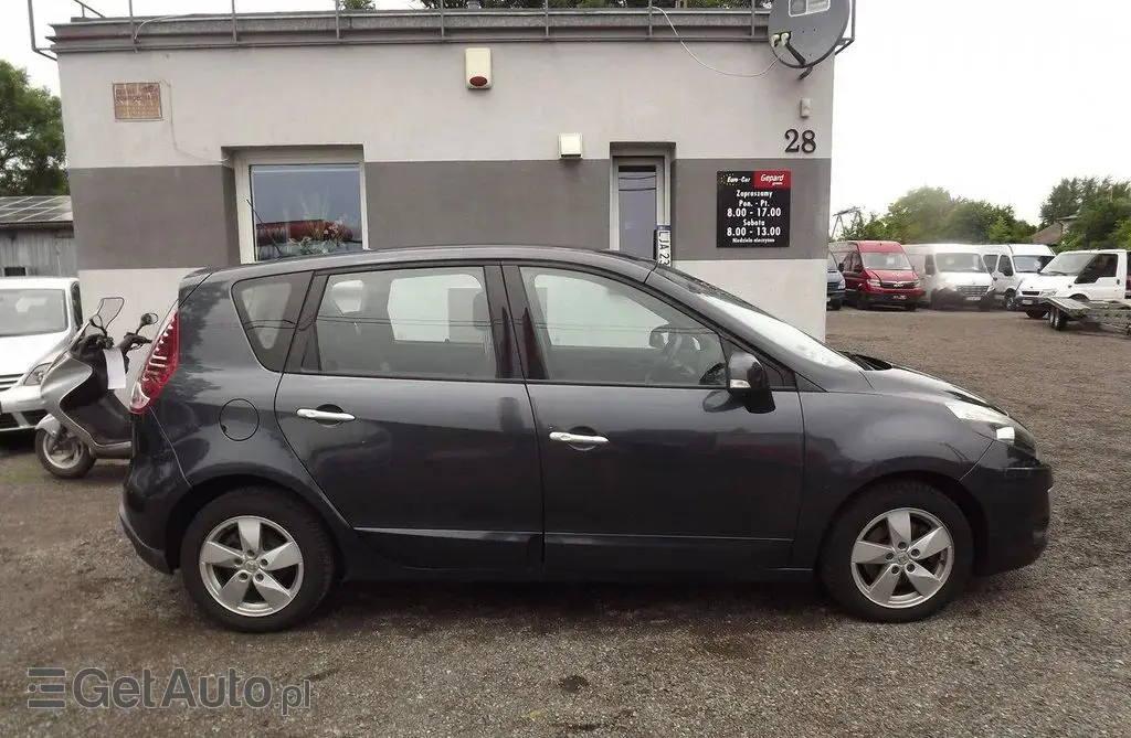 RENAULT Scenic 