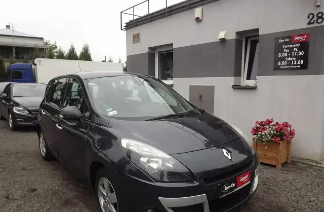 RENAULT Scenic 