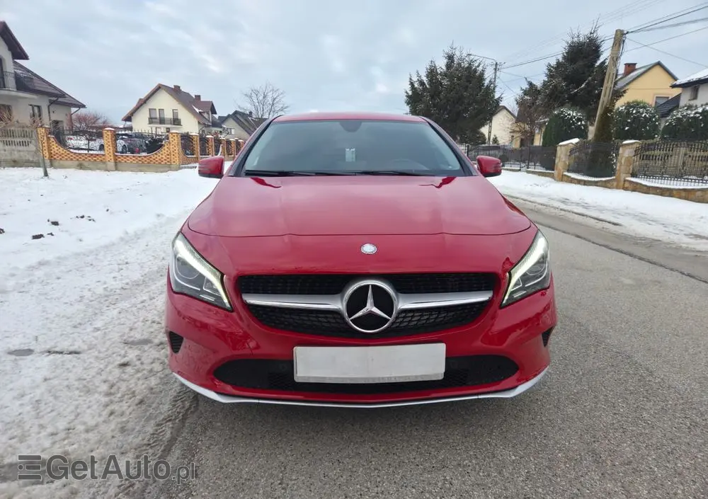 MERCEDES-BENZ CLA 200 d 7G-DCT Peak Edition