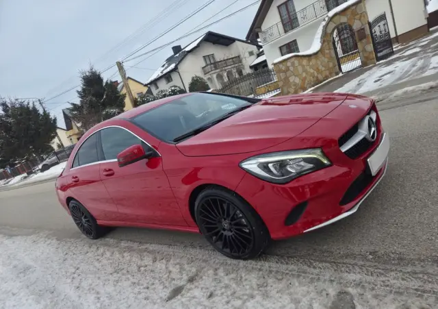 MERCEDES-BENZ CLA 200 d 7G-DCT Peak Edition