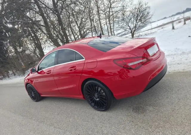 MERCEDES-BENZ CLA 200 d 7G-DCT Peak Edition