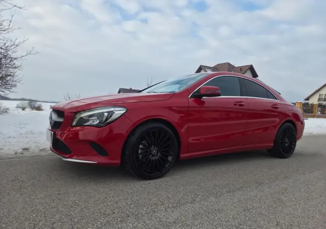 MERCEDES-BENZ CLA 200 d 7G-DCT Peak Edition