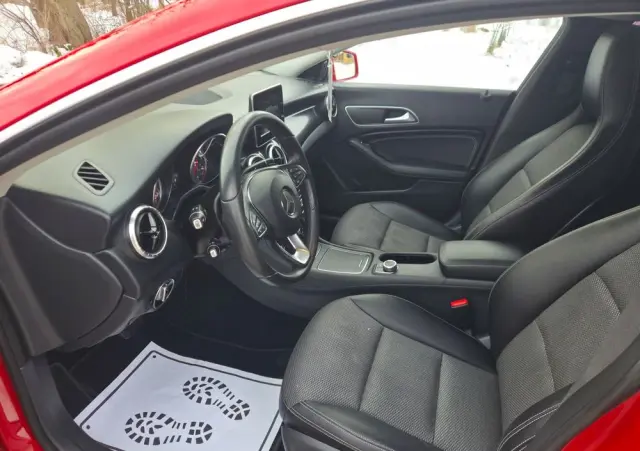 MERCEDES-BENZ CLA 200 d 7G-DCT Peak Edition