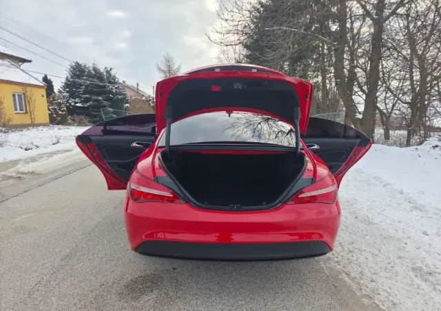 MERCEDES-BENZ CLA 200 d 7G-DCT Peak Edition