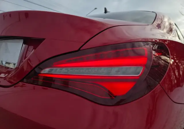 MERCEDES-BENZ CLA 200 d 7G-DCT Peak Edition