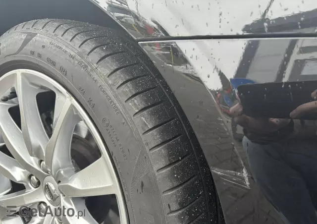 VOLVO S90 D4 AWD Momentum