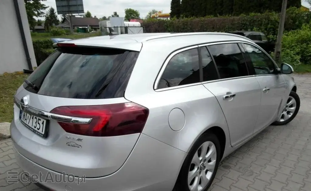 OPEL Insignia 