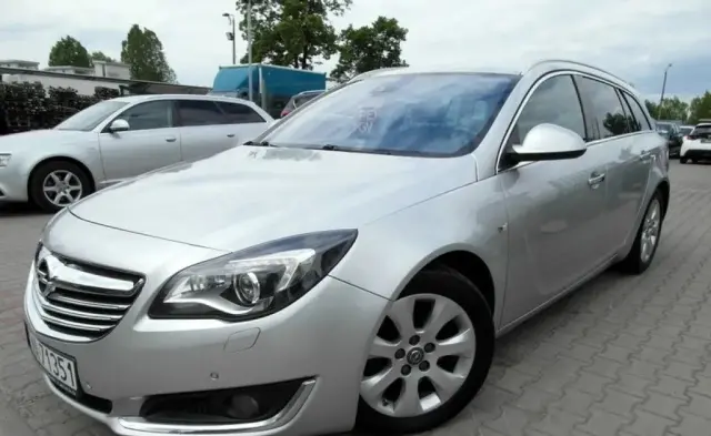 OPEL Insignia 