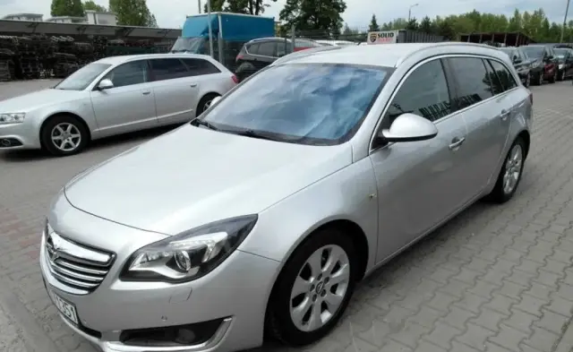 OPEL Insignia 