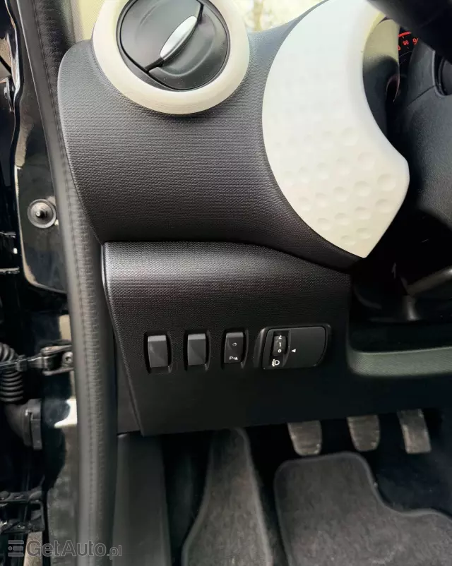 RENAULT Twingo SCe 65 LIMITED