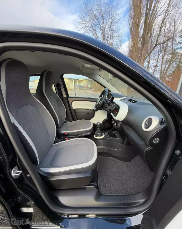 RENAULT Twingo SCe 65 LIMITED