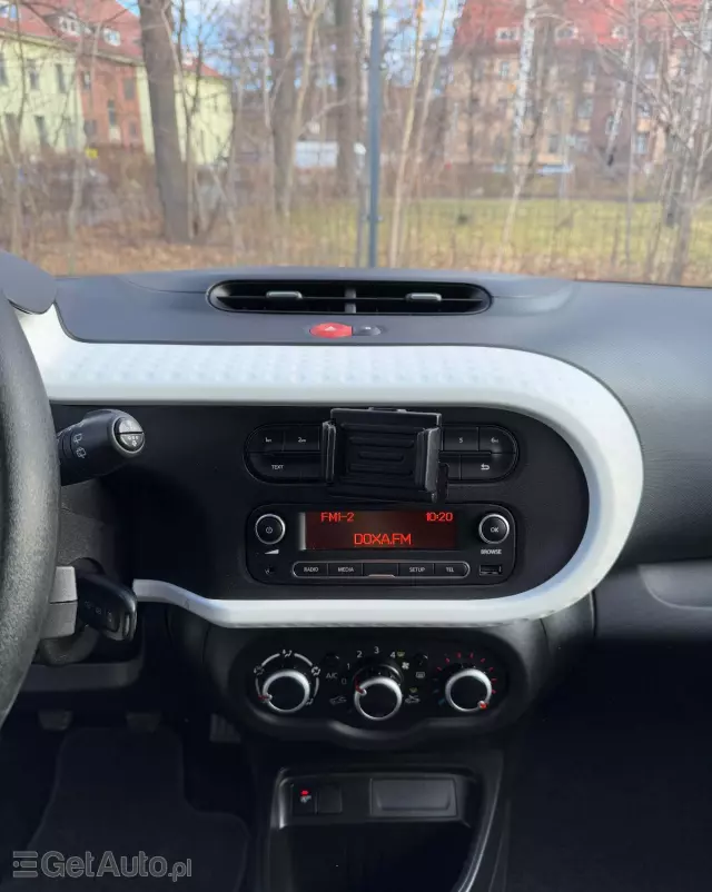 RENAULT Twingo SCe 65 LIMITED