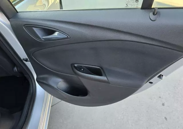 OPEL Astra 1.6 D (CDTI) Edition