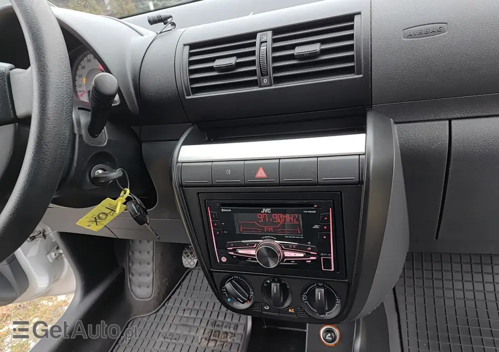 VOLKSWAGEN Fox 1.4 Style