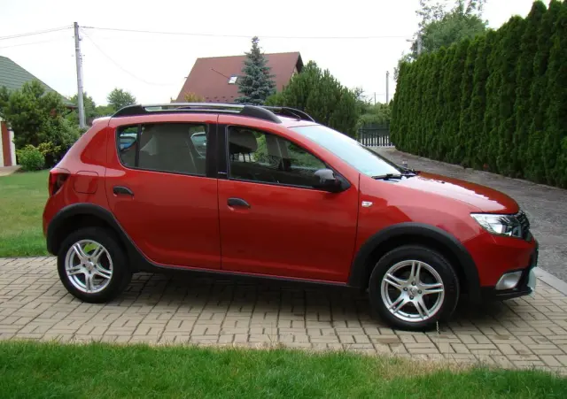 DACIA Sandero Stepway 0.9 TCe Laureate S&S EU6