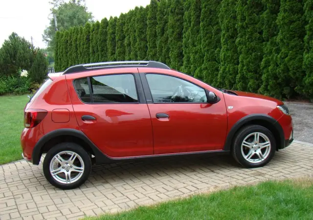 DACIA Sandero Stepway 0.9 TCe Laureate S&S EU6