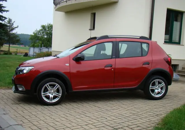 DACIA Sandero Stepway 0.9 TCe Laureate S&S EU6