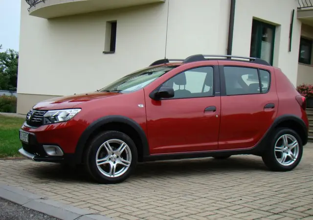 DACIA Sandero Stepway 0.9 TCe Laureate S&S EU6