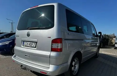 VOLKSWAGEN Multivan 