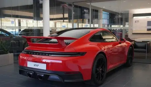 PORSCHE 911 