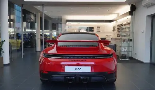 PORSCHE 911 