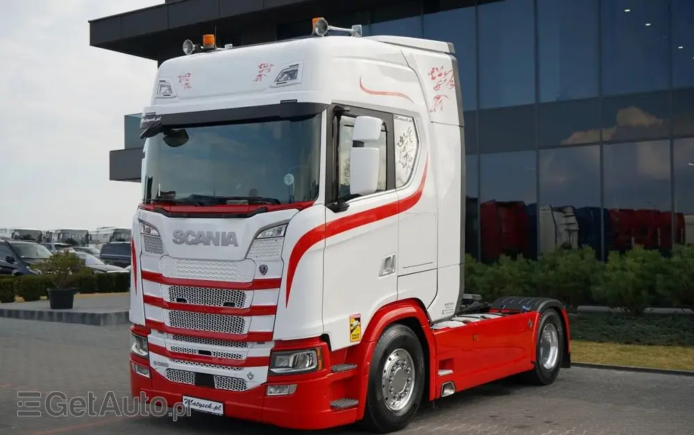 SCANIA S 580 / V8 / RETARDER / KLIMA POSTOJOWA / CAŁA NA PODUSZKACH / ALUFELGI  /  SKÓRY / OPONY 100% / 