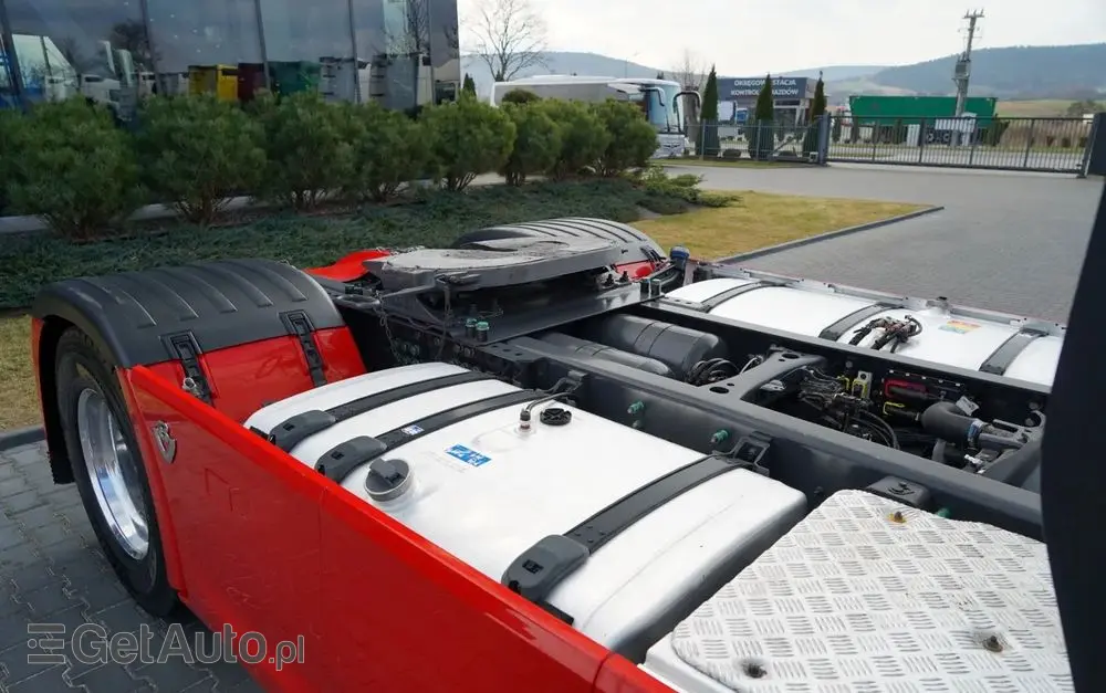 SCANIA S 580 / V8 / RETARDER / KLIMA POSTOJOWA / CAŁA NA PODUSZKACH / ALUFELGI  /  SKÓRY / OPONY 100% / 