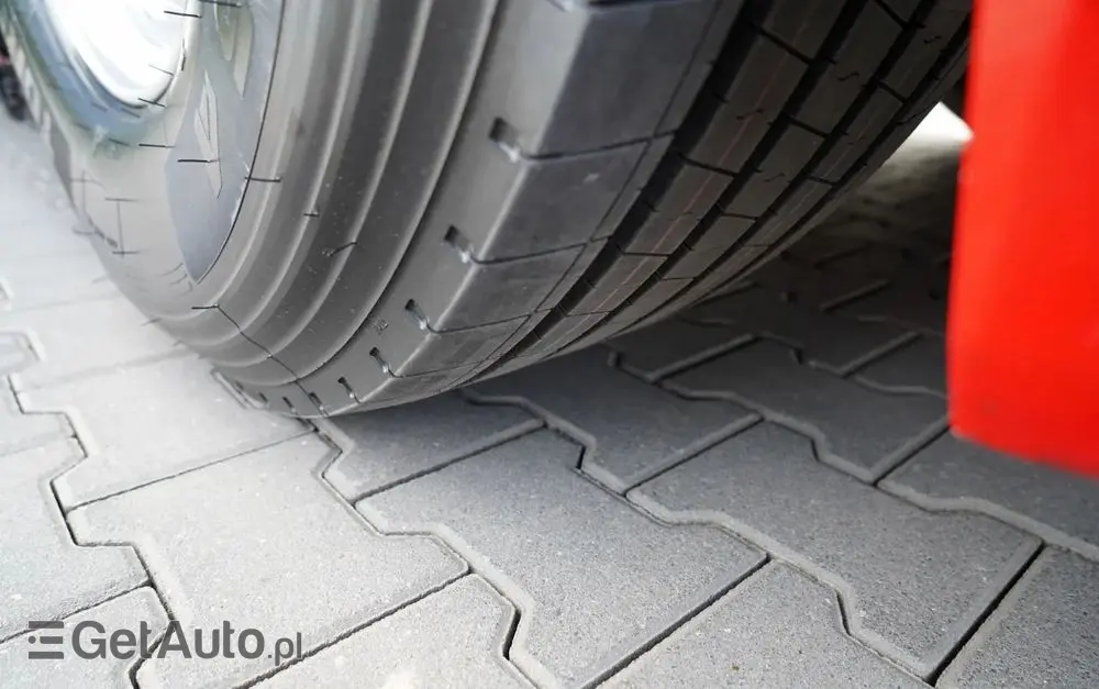 SCANIA S 580 / V8 / RETARDER / KLIMA POSTOJOWA / CAŁA NA PODUSZKACH / ALUFELGI  /  SKÓRY / OPONY 100% / 