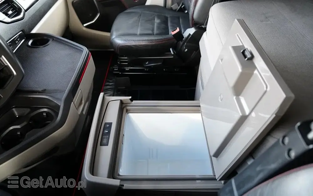 SCANIA S 580 / V8 / RETARDER / KLIMA POSTOJOWA / CAŁA NA PODUSZKACH / ALUFELGI  /  SKÓRY / OPONY 100% / 