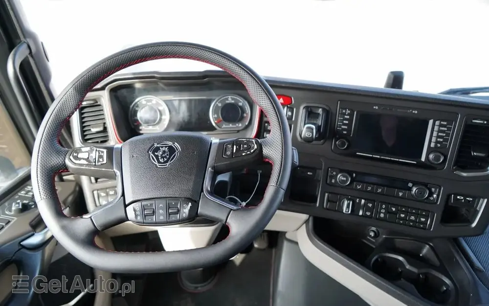 SCANIA S 580 / V8 / RETARDER / KLIMA POSTOJOWA / CAŁA NA PODUSZKACH / ALUFELGI  /  SKÓRY / OPONY 100% / 