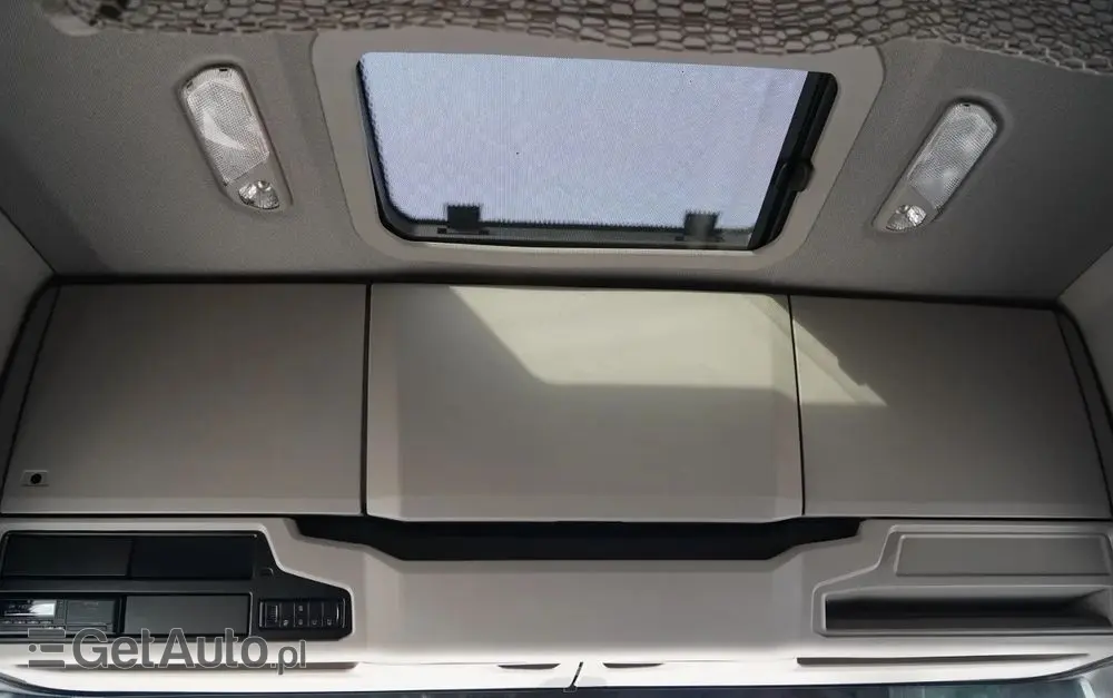 SCANIA S 580 / V8 / RETARDER / KLIMA POSTOJOWA / CAŁA NA PODUSZKACH / ALUFELGI  /  SKÓRY / OPONY 100% / 