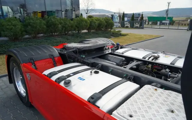 SCANIA S 580 / V8 / RETARDER / KLIMA POSTOJOWA / CAŁA NA PODUSZKACH / ALUFELGI  /  SKÓRY / OPONY 100% / 