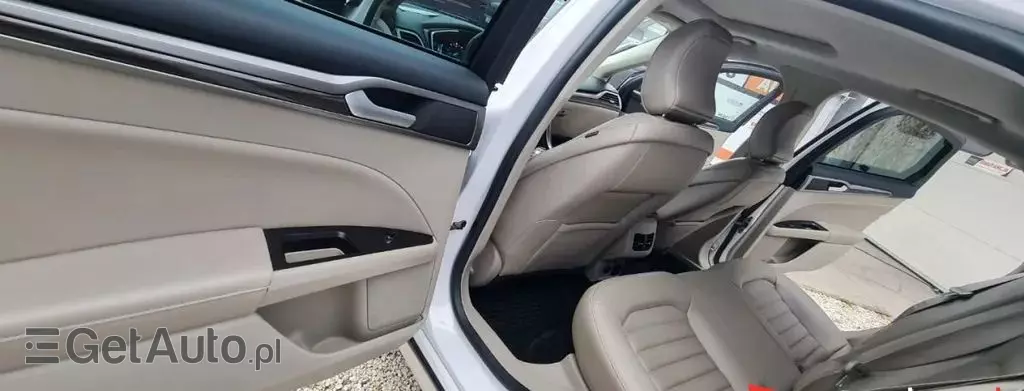 FORD Fusion 