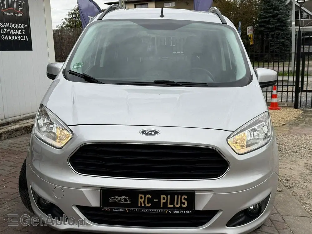 FORD Tourneo Courier 1.0 EcoBoost S&S Titanium
