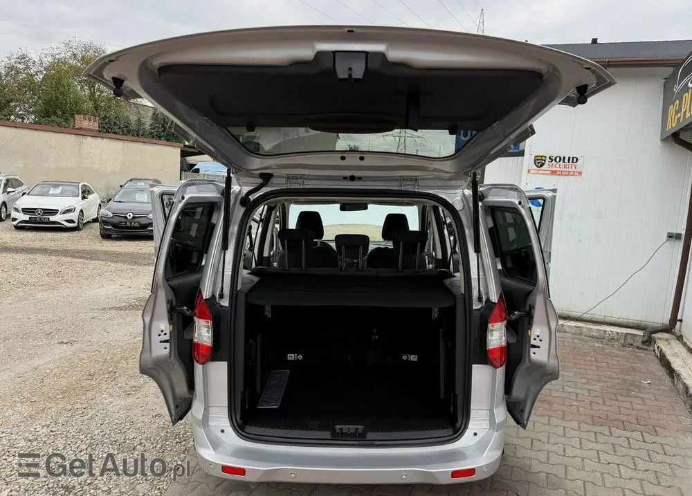 FORD Tourneo Courier 1.0 EcoBoost S&S Titanium